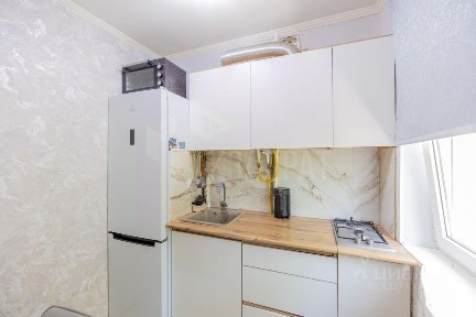 Продается 4-комн. квартира, 61,9 м²