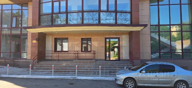 Продается 1-комн. квартира, 76,8 м²
