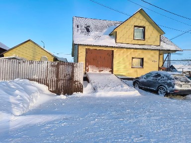 Продается 2-этажный дом, 180 м²