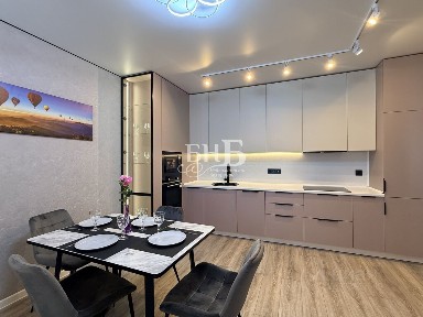 Продается 3-комн. квартира, 72 м²