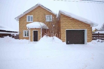 Продается 2-этажный дом, 194 м²