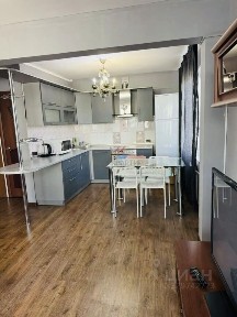 Продается 4-комн. квартира, 74 м²