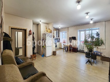 Продается 3-комн. квартира, 63 м²