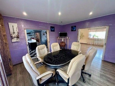 Сдается 2-этажный дом, 526 м²