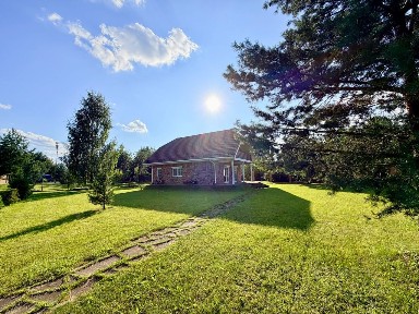 Сдается 2-этажный дом, 160 м²