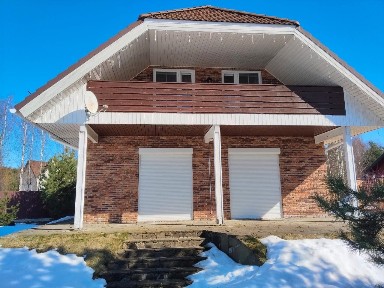 Сдается 2-этажный дом, 160 м²