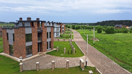 Сдается 2-этажный коттедж, 254 м²