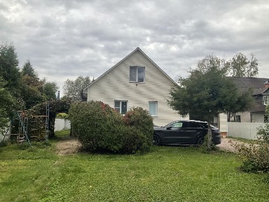 Сдается 2-этажный дом, 178 м²