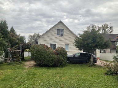 Сдается 2-этажный дом, 178 м²
