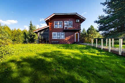 Сдается 2-этажный дом, 180 м²