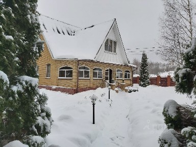 Сдается 2-этажный дом, 150 м²