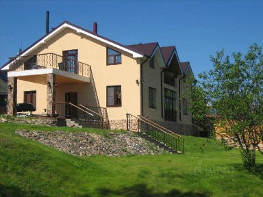 Сдается 2-этажный дом, 360 м²