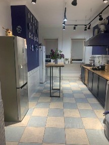 Сдается 4-этажный дом, 450 м²
