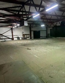 Сдается здание, 1 500 м²