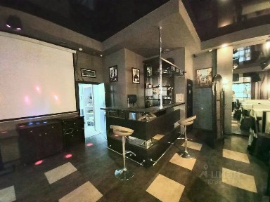 Продается торговая площадь, 112 м²