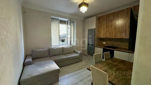 Продается 1-комн. квартира, 58 м²