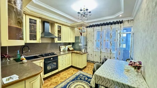 Продается 2-комн. квартира, 88 м²