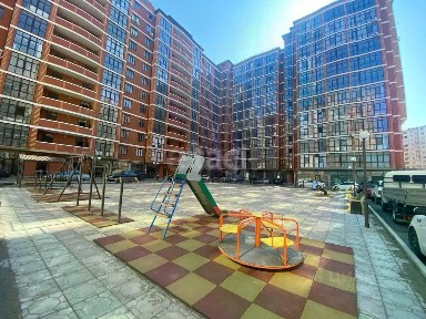 Продается 2-комн. квартира, 97 м²