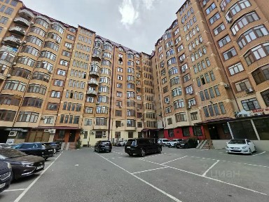 Продается 4-комн. квартира, 135 м²