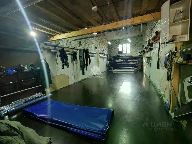 Продается торговая площадь, 2 000 м²