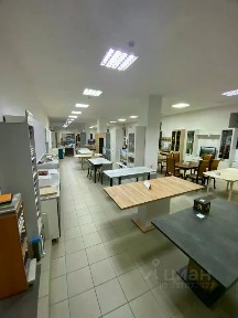 Продается торговая площадь, 1 300 м²