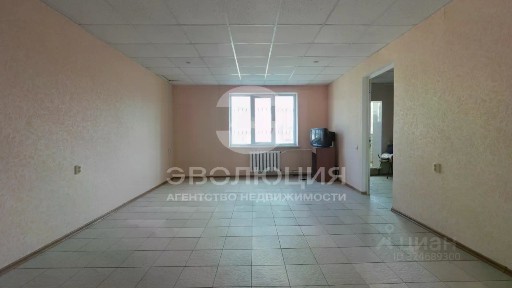 Продается торговая площадь (B)
