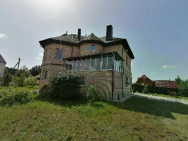 Продается 3-этажный коттедж, 260 м²