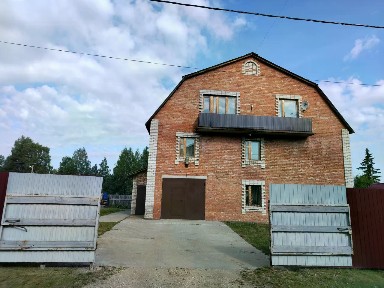 Продается 3-этажный коттедж, 300 м²