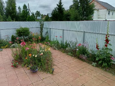 Коми респ., Усть-Вымский район, Айкино село, Первомайская ул.