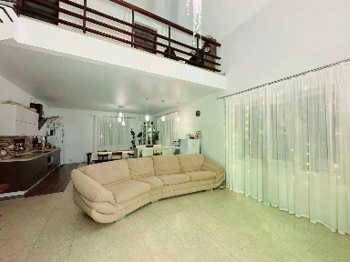 Продается 2-этажный коттедж, 300 м²