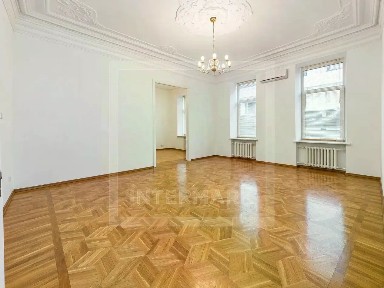Сдается 4-комн. квартира, 139 м²