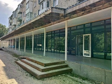 Сдается торговая площадь, 657 м²