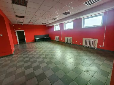 Сдается торговая площадь, 290 м²
