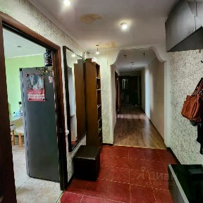 Продается 1/2 квартиры, 69,6/31,4/9,7 м²