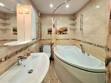 Продается 2-комн. квартира, 61,1 м²