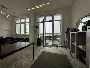 Продается 4-комн. квартира, 140 м²