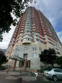 Сдается 3-комн. квартира, 135 м²