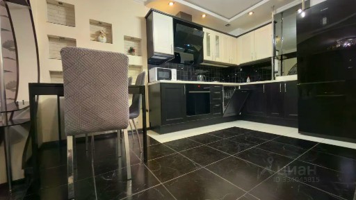 Продаются 2-комн. апартаменты, 58 м²
