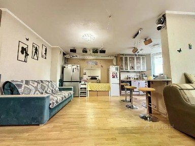 Продается 2-комн. квартира, 71,4 м²