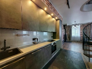 Продается 4-комн. квартира, 134 м²