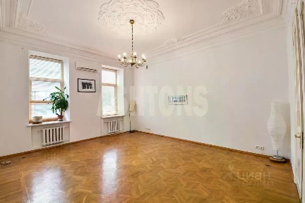Сдается 4-комн. квартира, 140 м²