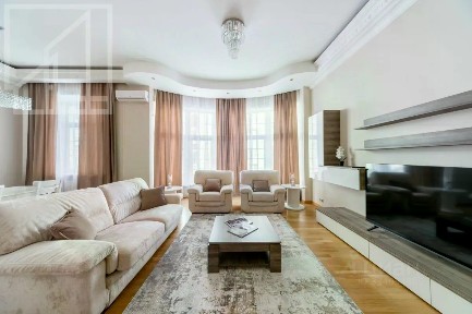 Сдается 5-комн. квартира, 164 м²