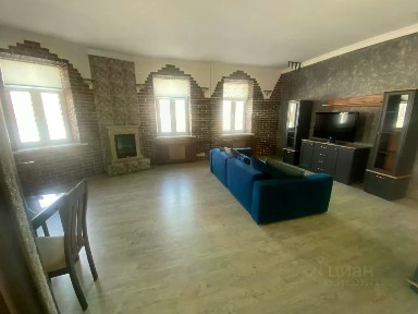 Сдается 4-комн. квартира, 107 м²