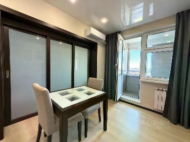 Продается 2-комн. квартира, 72 м²