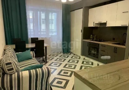 Сдается 2-комн. квартира, 79 м²