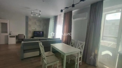 Сдается 1-комн. квартира, 54 м²