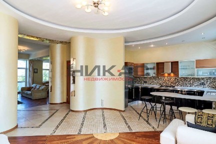 Сдается 3-комн. квартира, 120 м²