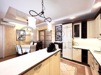 Сдается 4-комн. квартира, 200 м²