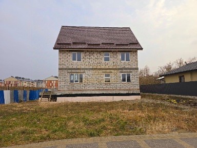 Продается здание, 372,5 м²