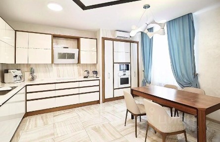 Сдается 3-комн. квартира, 118 м²